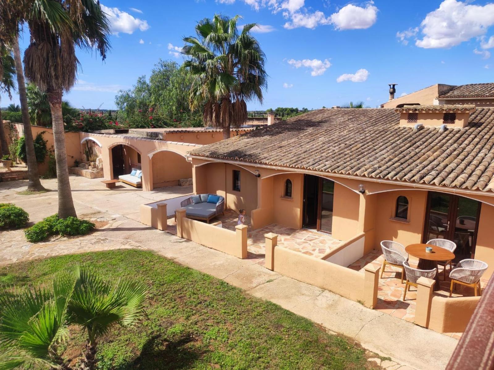 Claudia By Nura Villa Campos  Exterior photo